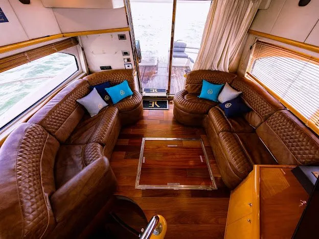 Azimut 65 Flybridge — photo 12