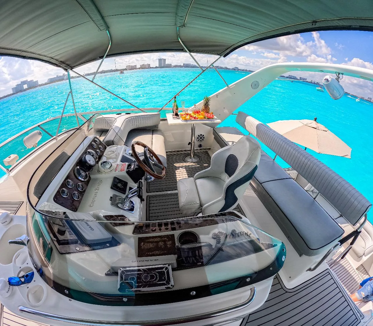 Sea Ray 50 Flybridge — photo 12