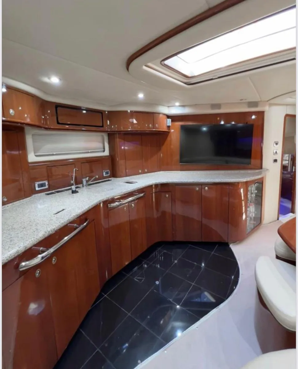 Sea Ray 60 — photo 16