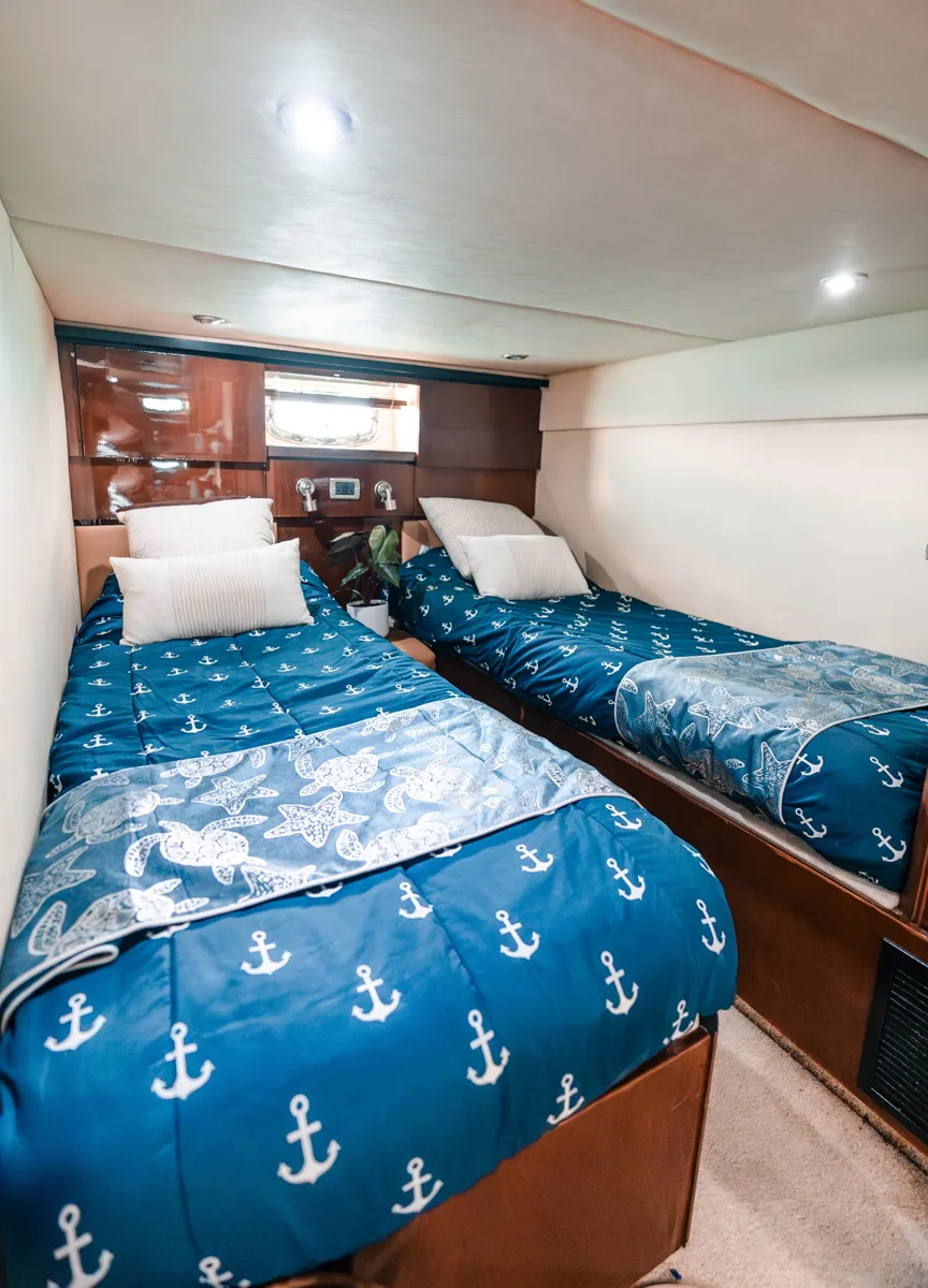 Sea Ray 52 — photo 21