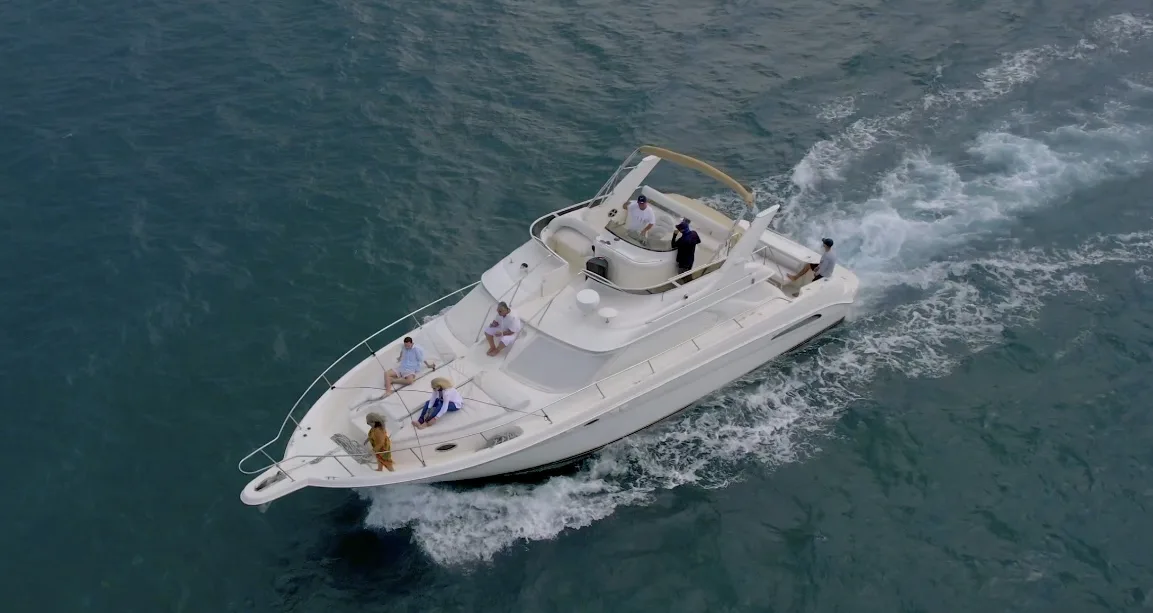 Sea Ray 46 Flybridge — photo 7