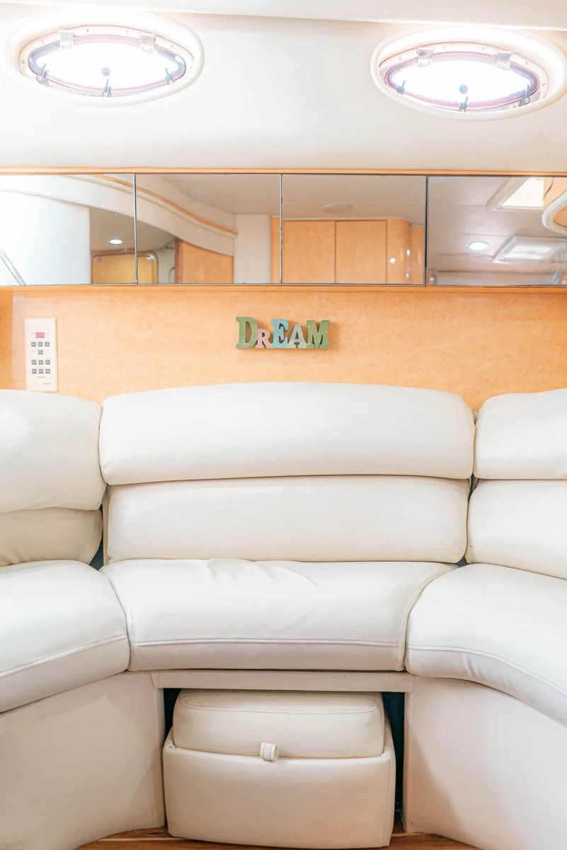 Sea Ray 50 — photo 9