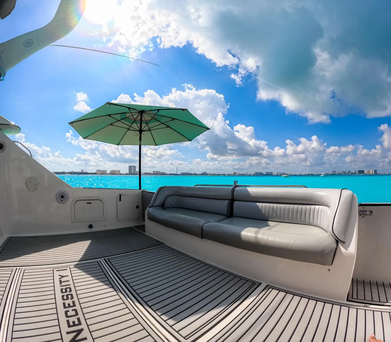 Sea Ray 50 Flybridge — photo 11