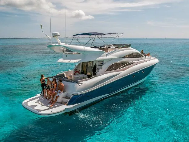 Azimut 65 Flybridge — photo 9