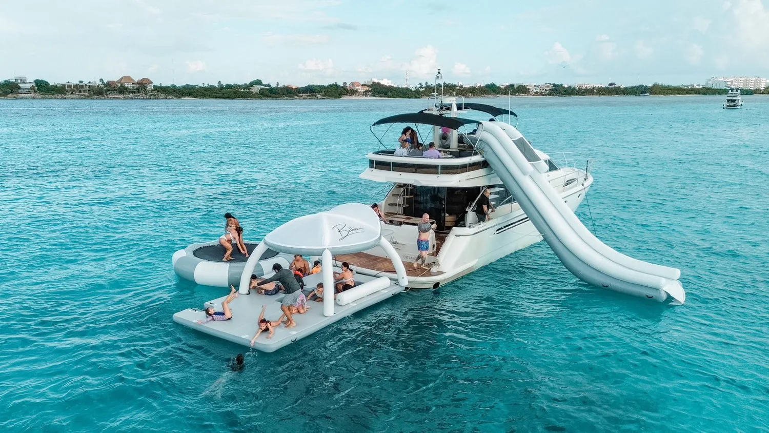 Fairline 70 — photo 5