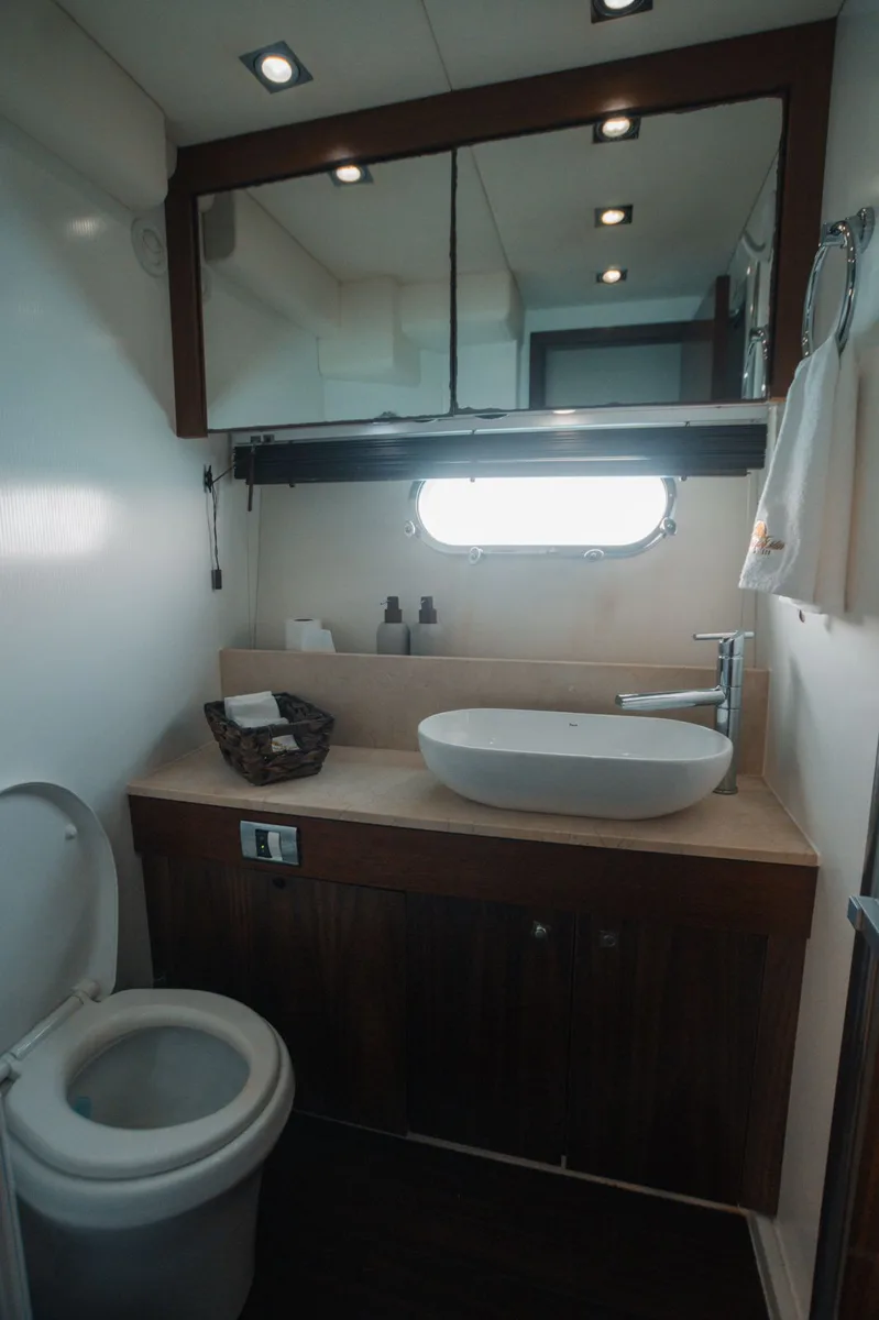 Sunseeker 64 — photo 3