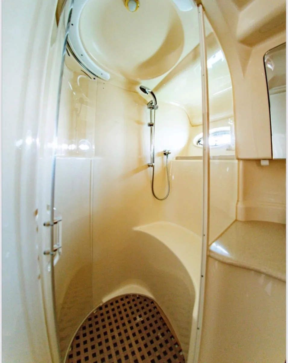 Sea Ray 60 — photo 14