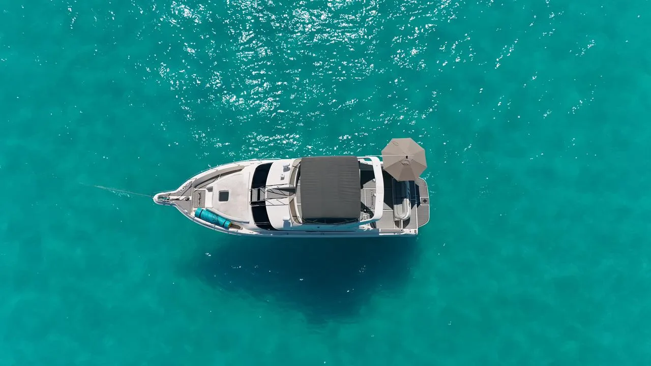 Sea Ray 50 Flybridge — photo 3