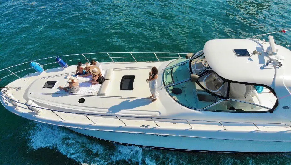 Sea Ray 60 — photo 3