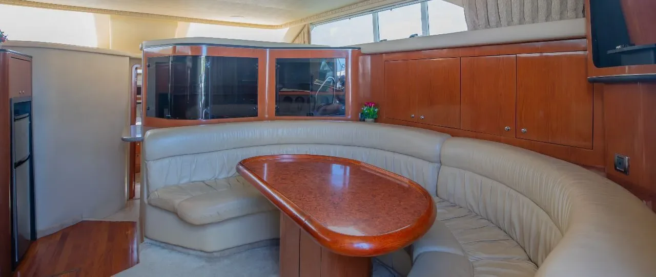 Sea Ray 46 Flybridge — photo 13