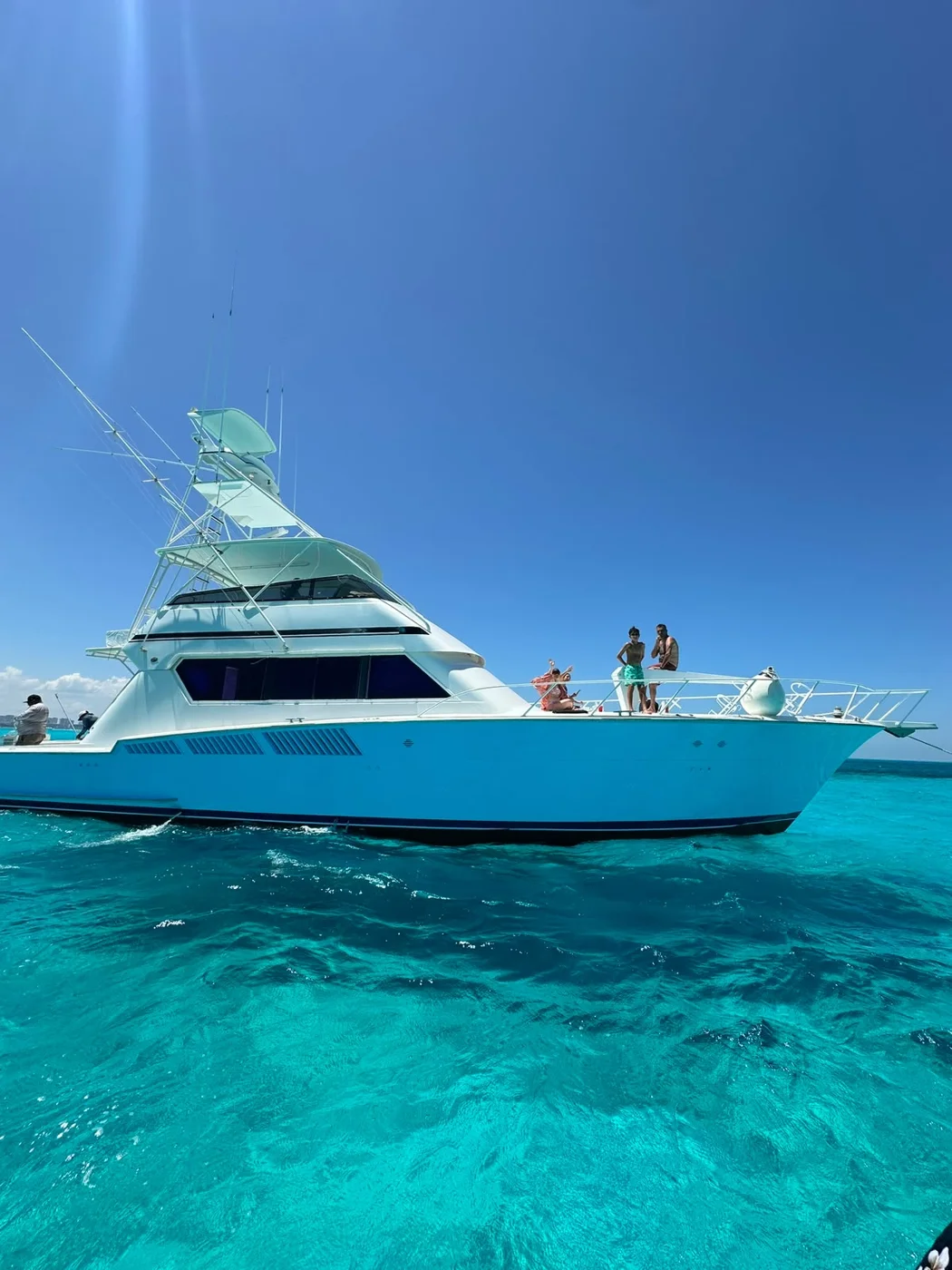 Hatteras 60 — photo 4