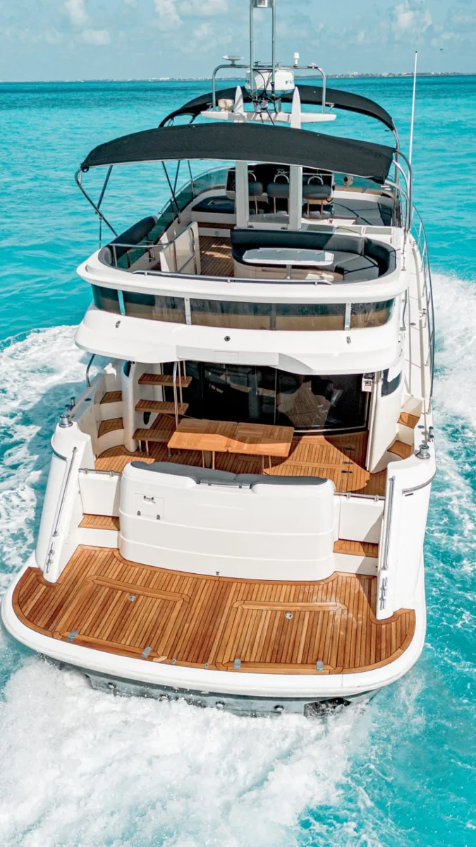 Fairline 70 — photo 4