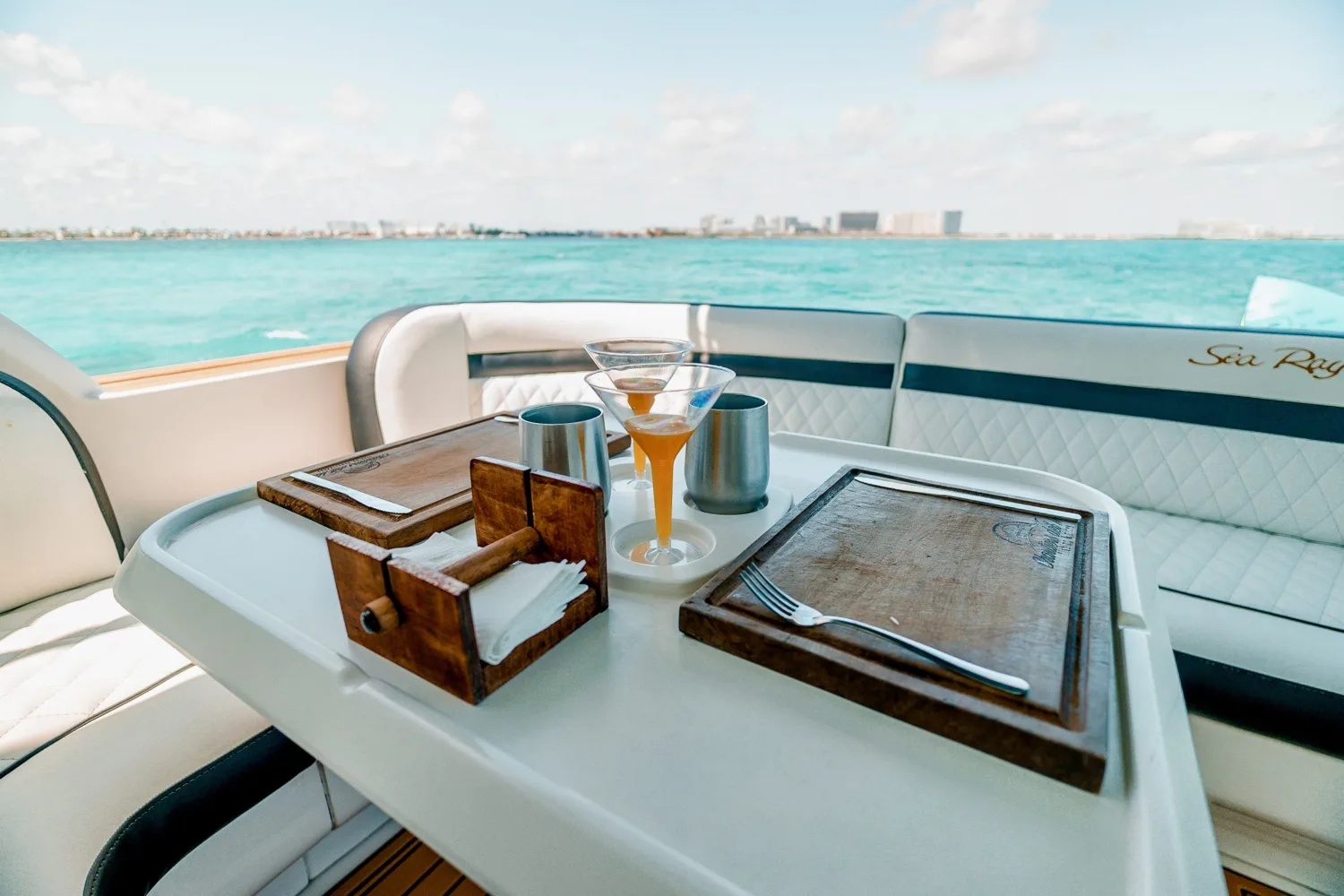 Sea Ray 52 — photo 4
