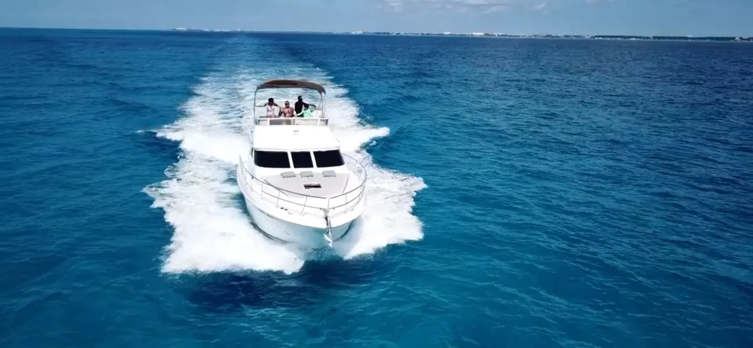 Sea Ray 46 Flybridge — photo 8
