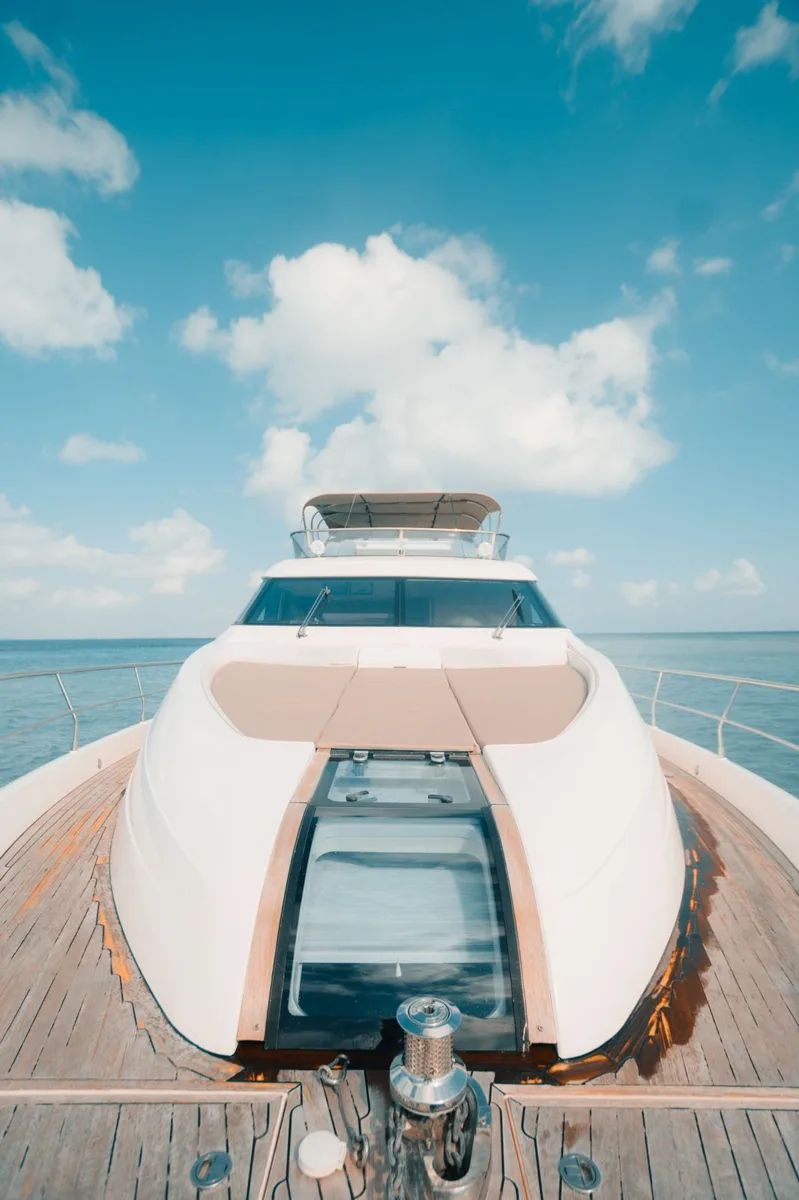 Fairline 70 Flybridge — photo 3