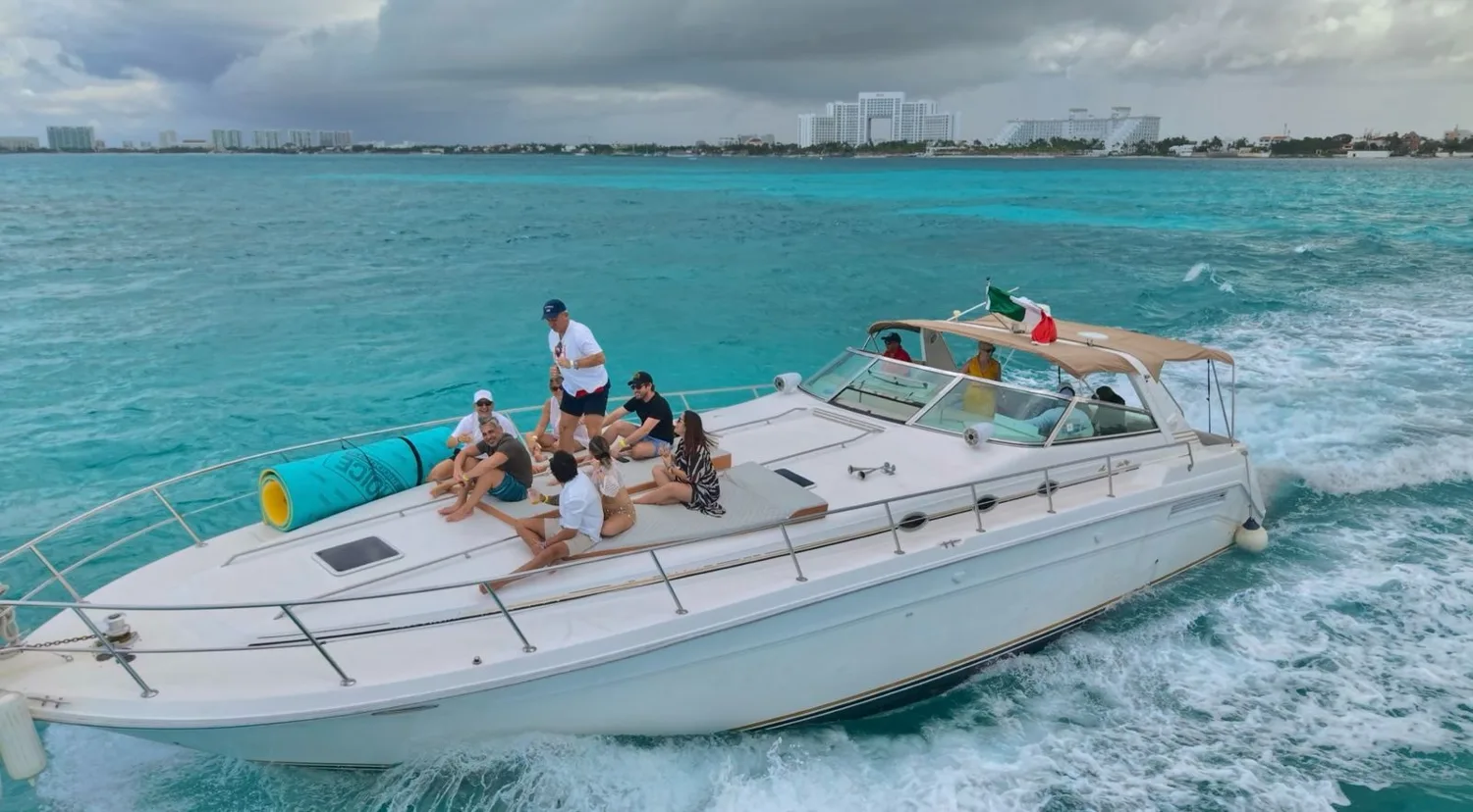 Sea Ray 50 — photo 11