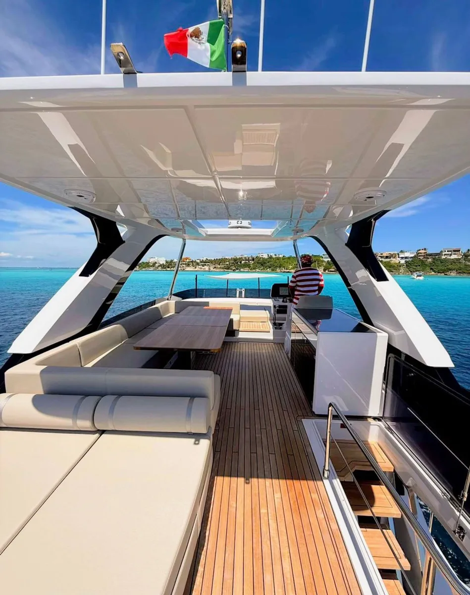 Ferretti 70 — photo 2
