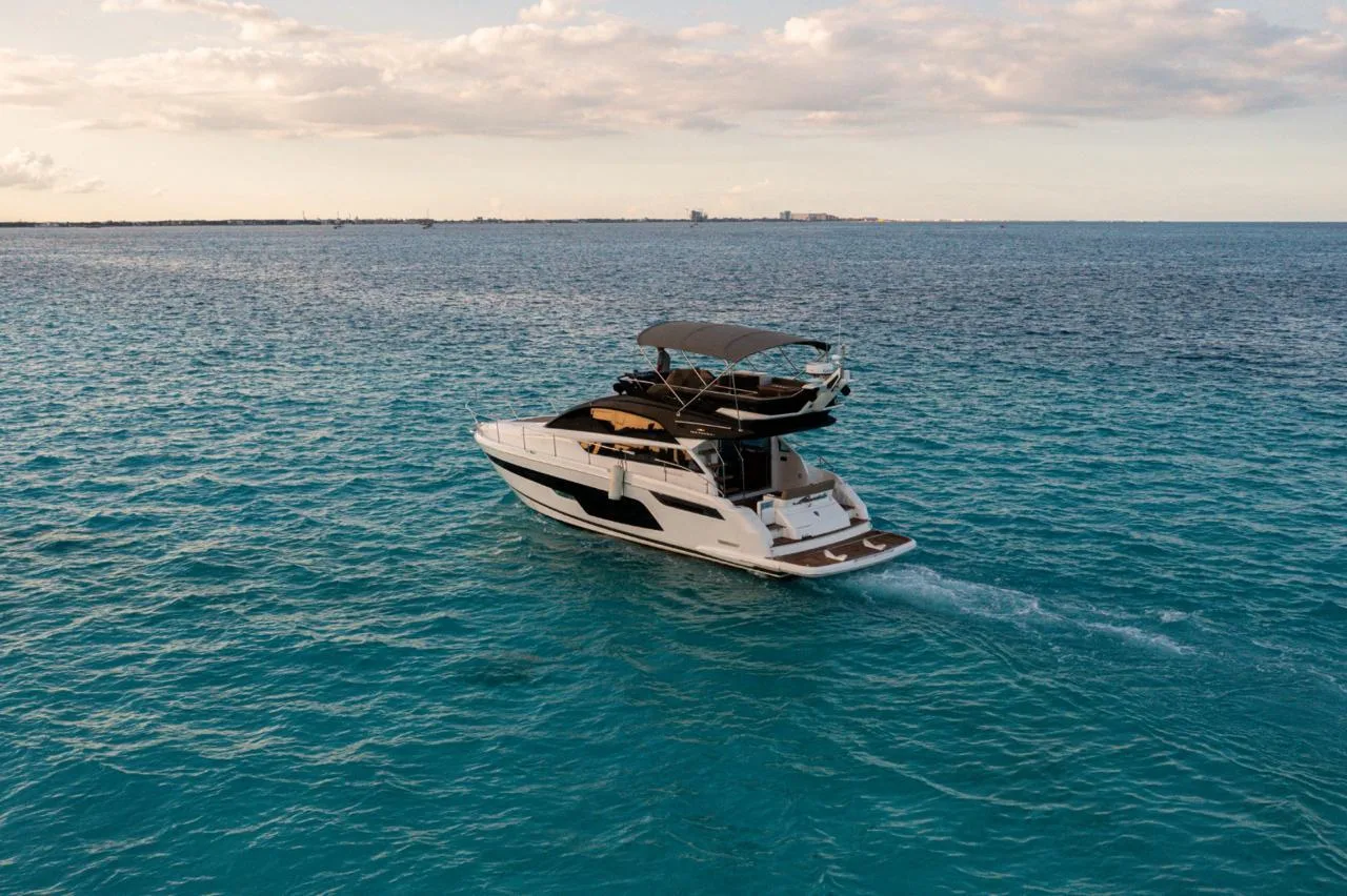 Fairline 50
