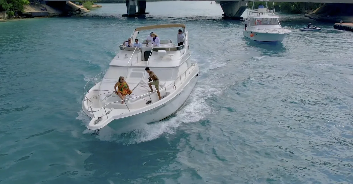 Sea Ray 46 Flybridge — photo 9