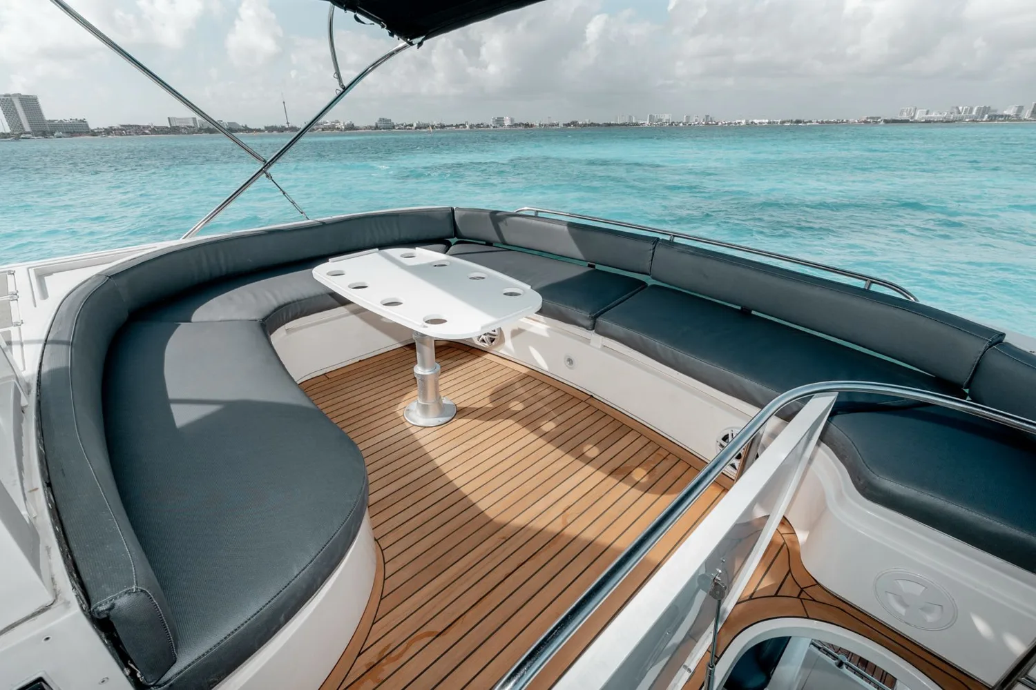 Fairline 70 — photo 15
