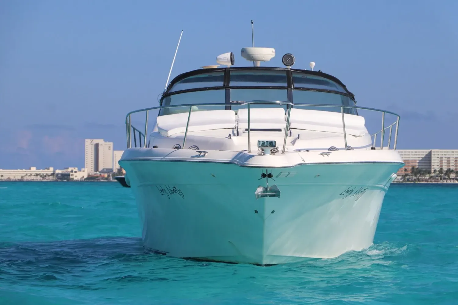 Sea Ray 46 — photo 6