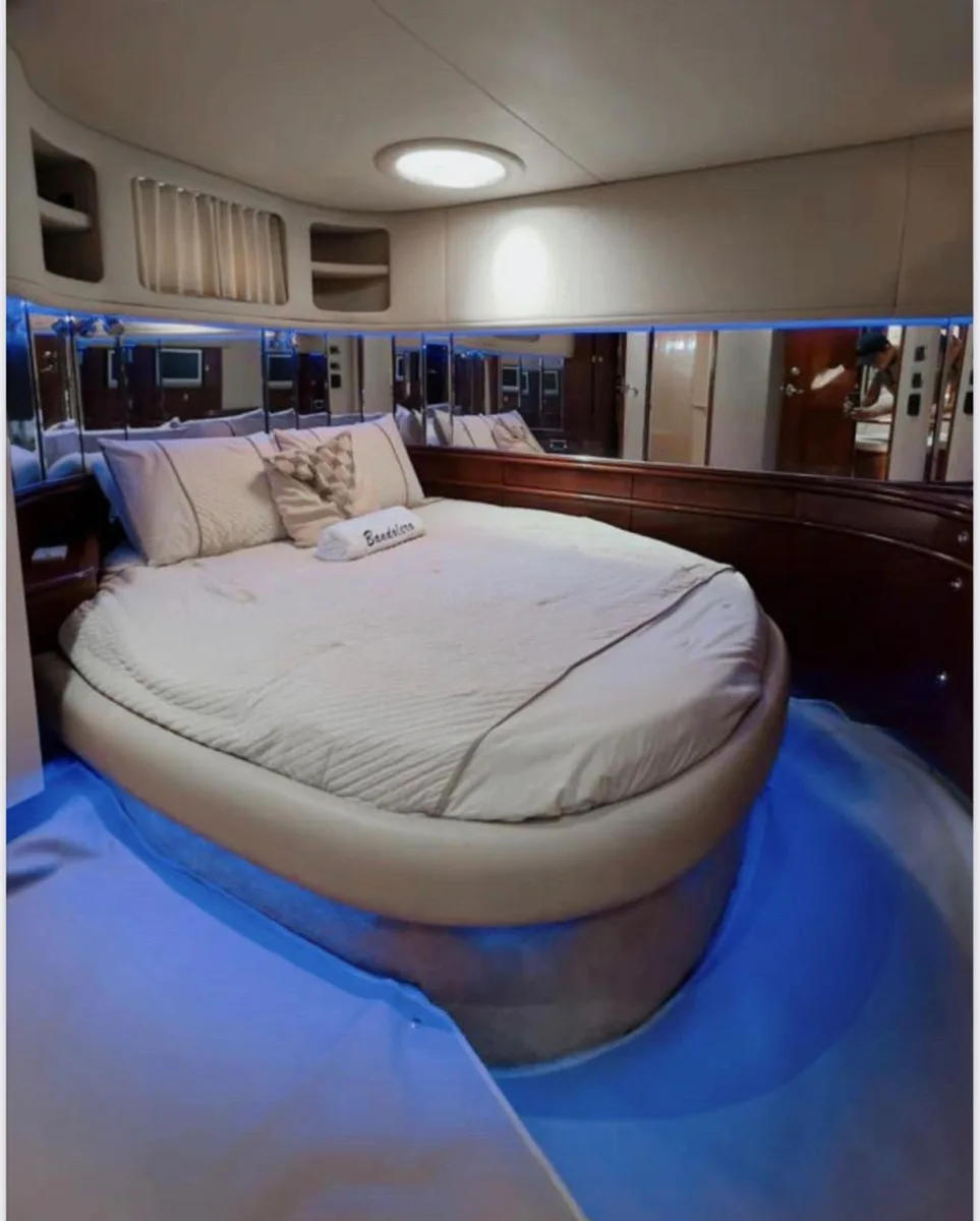Sea Ray 60 — photo 15