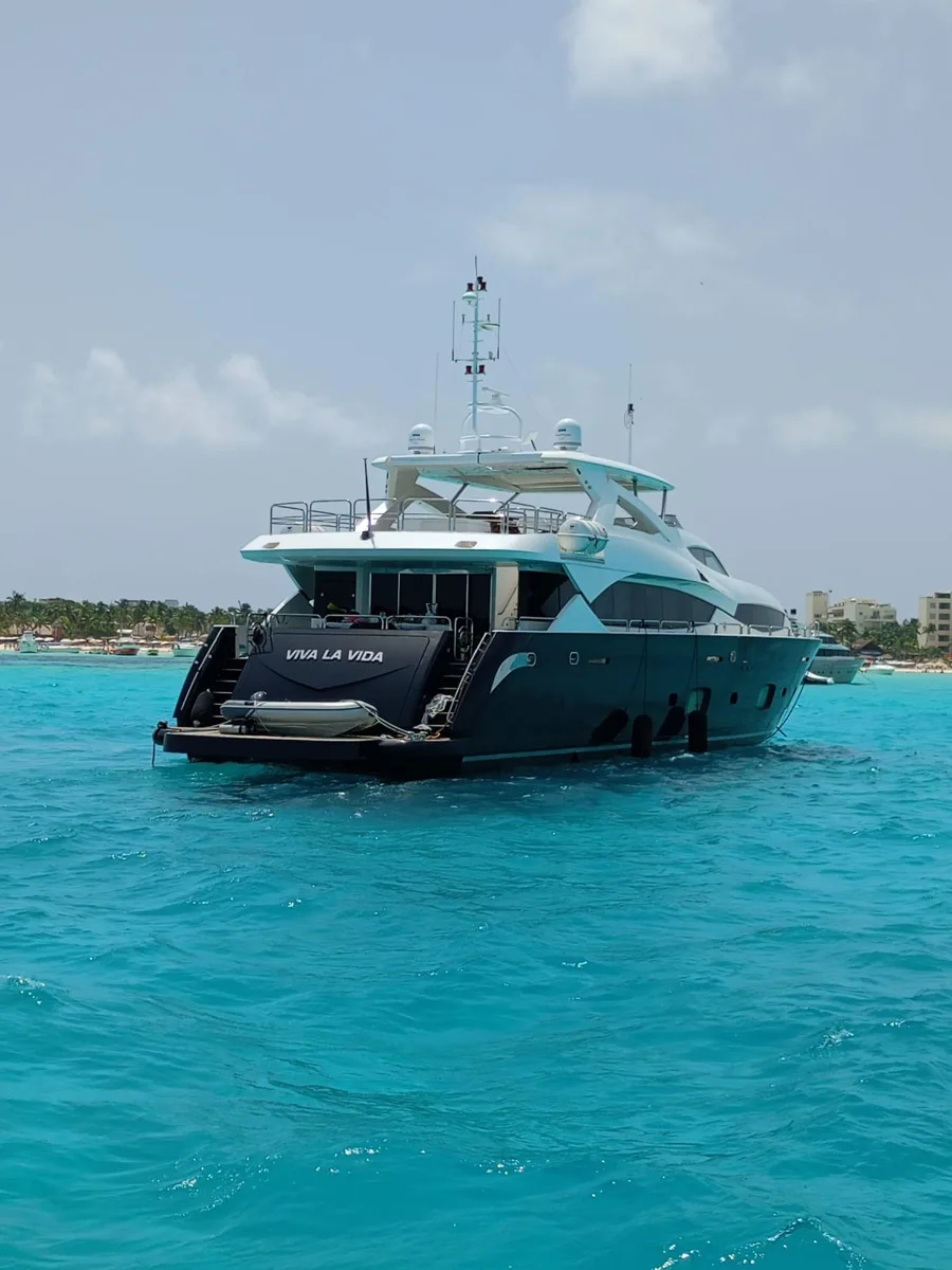 Charter 120 "Viva la Vida" — photo 2