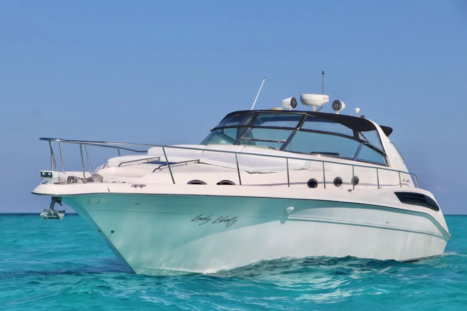 Sea Ray 46 — photo 3