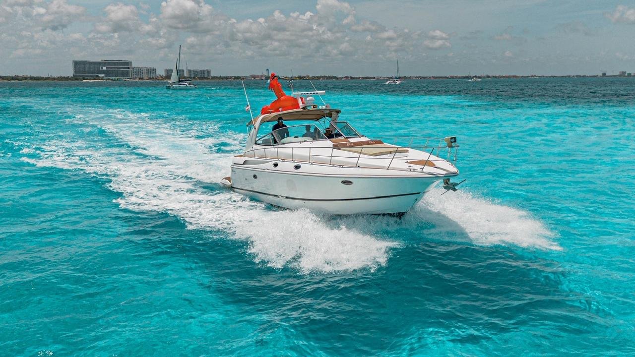 Yacht underway