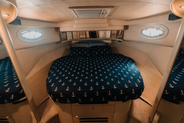 21. SEARAY Flybridge 55ft - Image 14